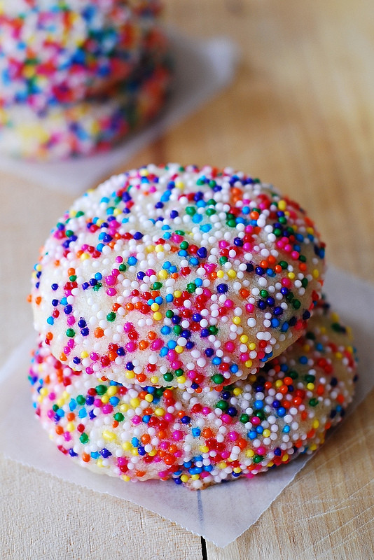 Sugar Cookies With Sprinkles
 Vanilla sugar cookies with sprinkles