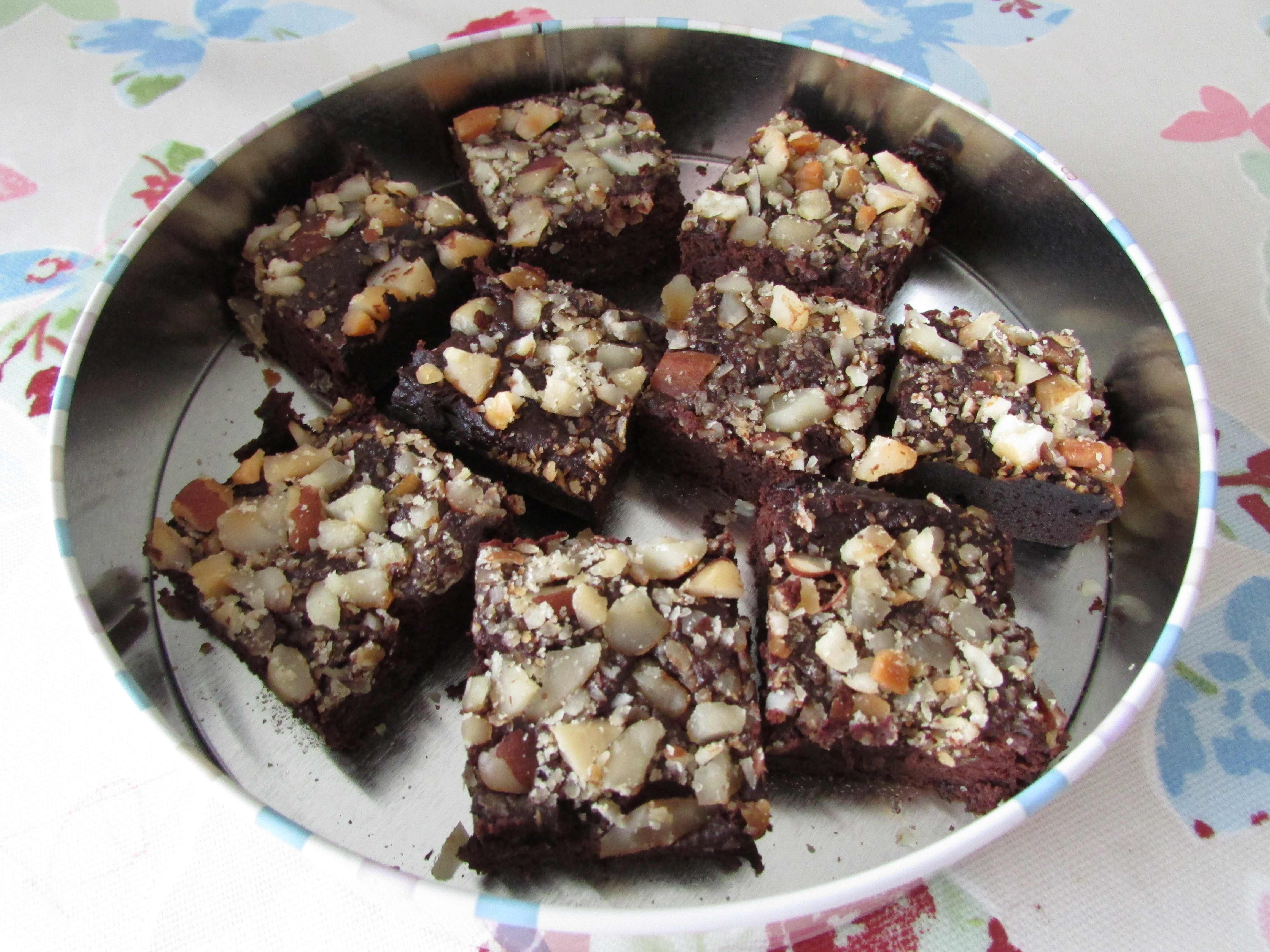 Sugar Free Black Bean Brownies
 Black bean & Brazil Nut Fudge Brownies