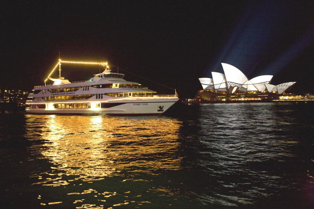 Sunset Dinner Cruise
 Sunset Dinner Cruise