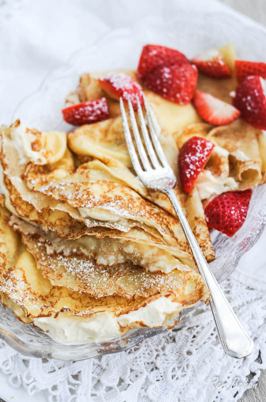 Sweet Cream Pancakes
 Polish Sweet Cream Cheese Pancakes Nalesniki