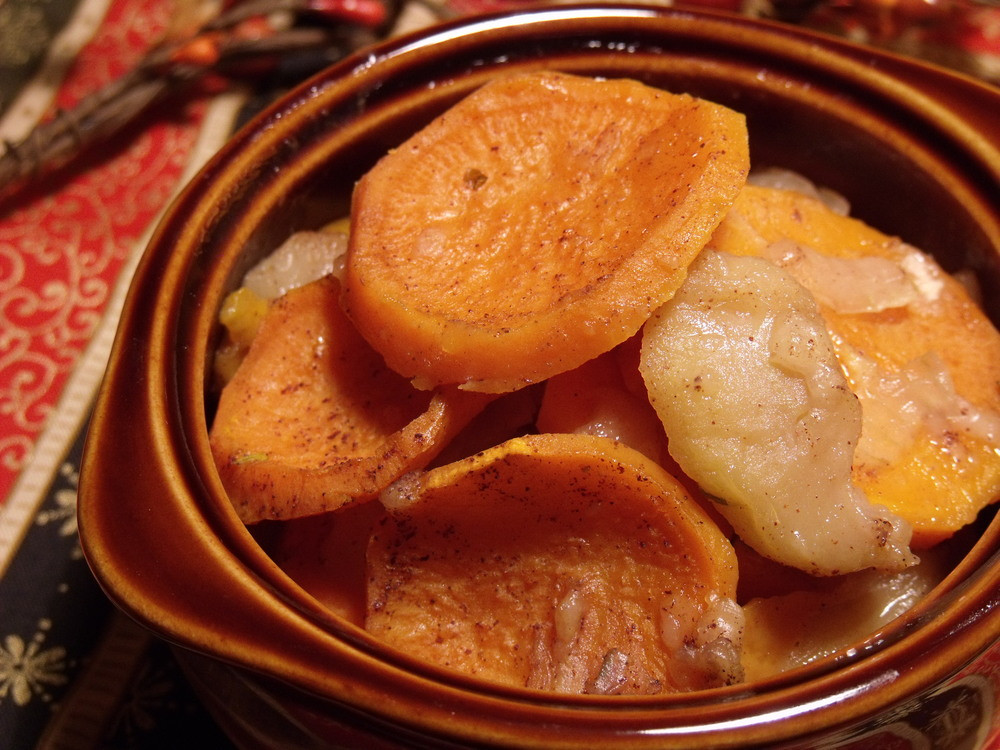 Sweet Potato Apple Cassarole
 Apple Sweet Potato Bake