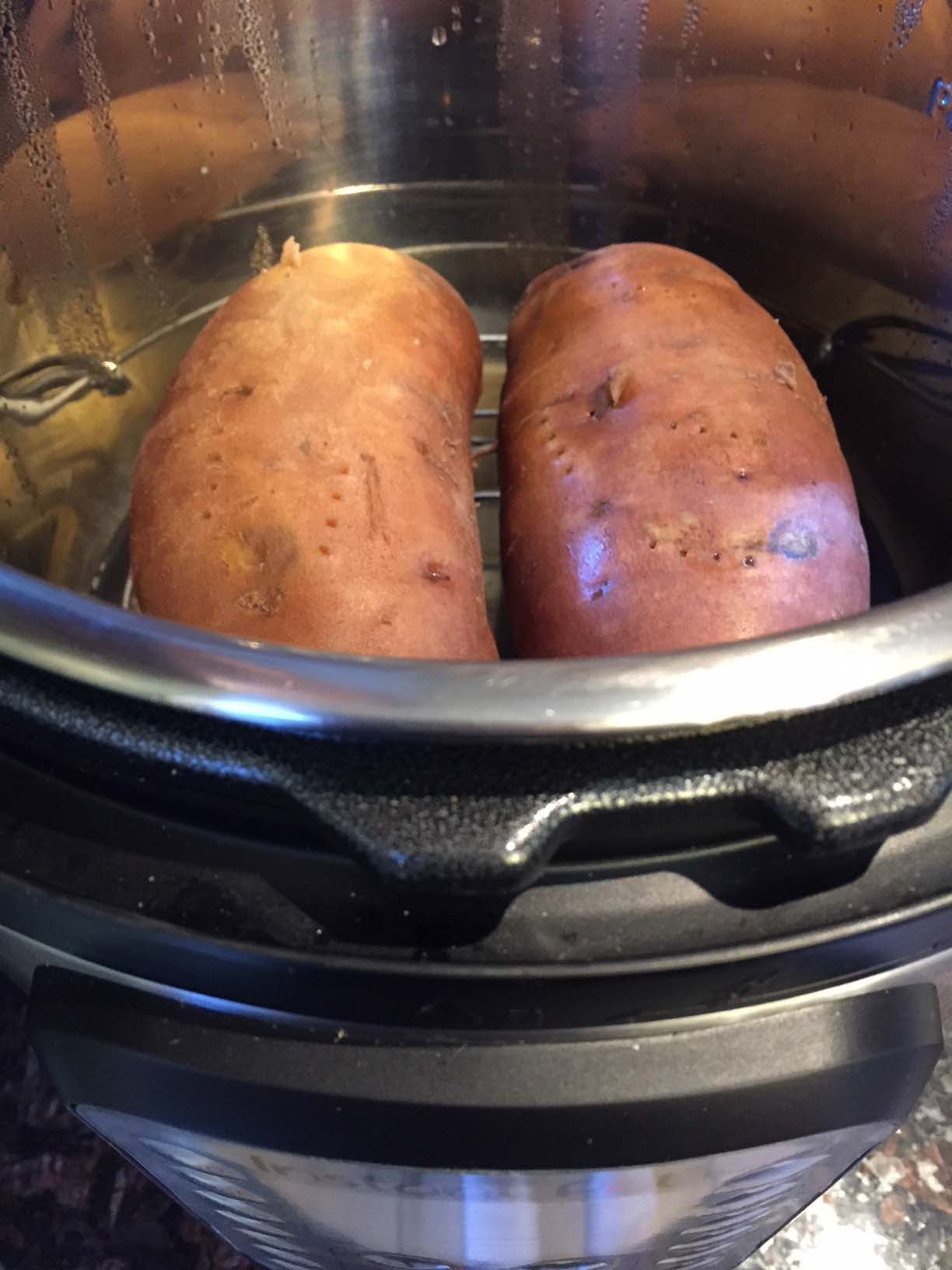 Sweet Potato In Instant Pot
 Instant Pot Sweet Potatoes Recipe – Melanie Cooks