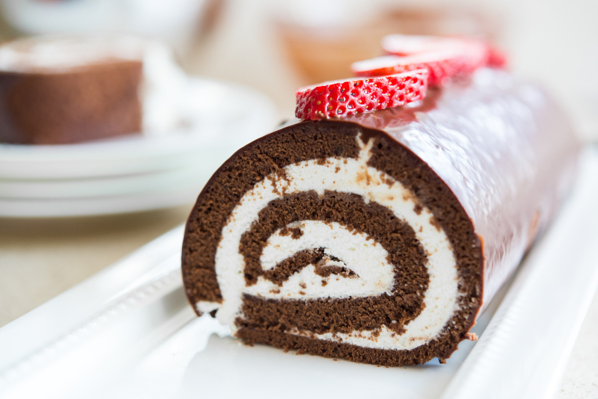 Swiss Roll Cake Recipe
 Chocolate Swiss Roll Cake