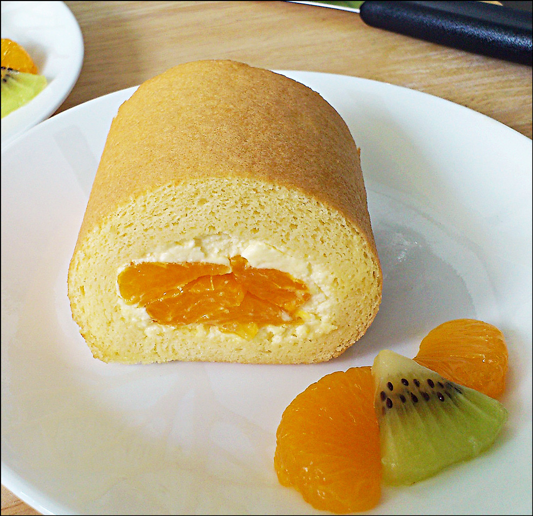 Swiss Roll Cake Recipe
 KitchenTigress Vanilla Swiss Roll 香草瑞士蛋糕卷