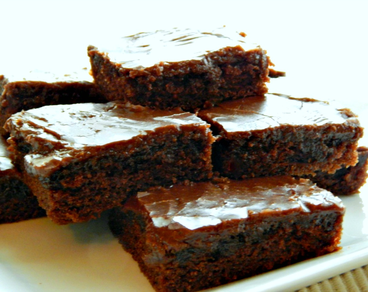 Texas Sheet Cake
 Old Fashioned Texas Sheet Cake