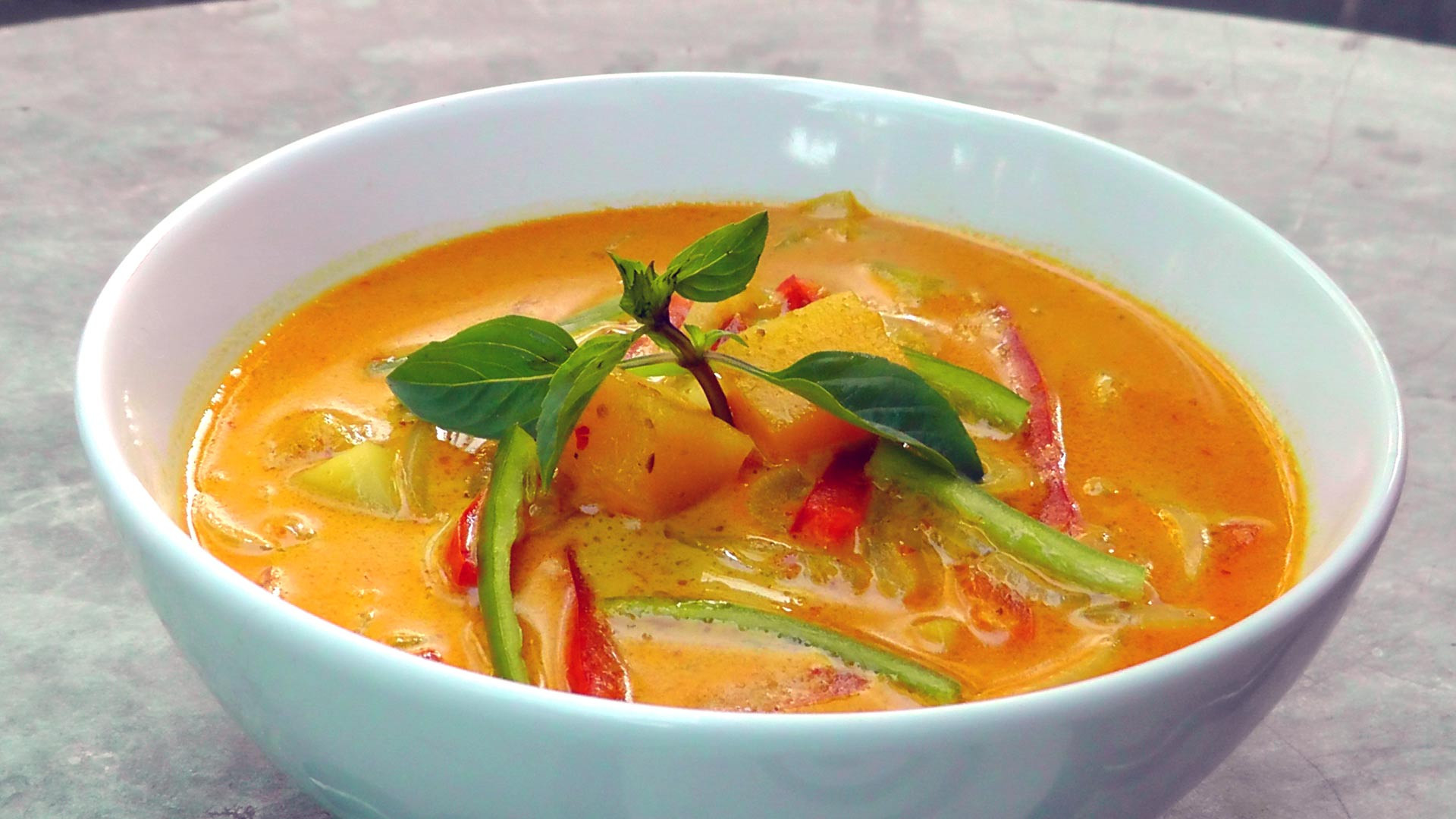 Thai Curry Recipes
 Yellow Thai Curry – International Vegan
