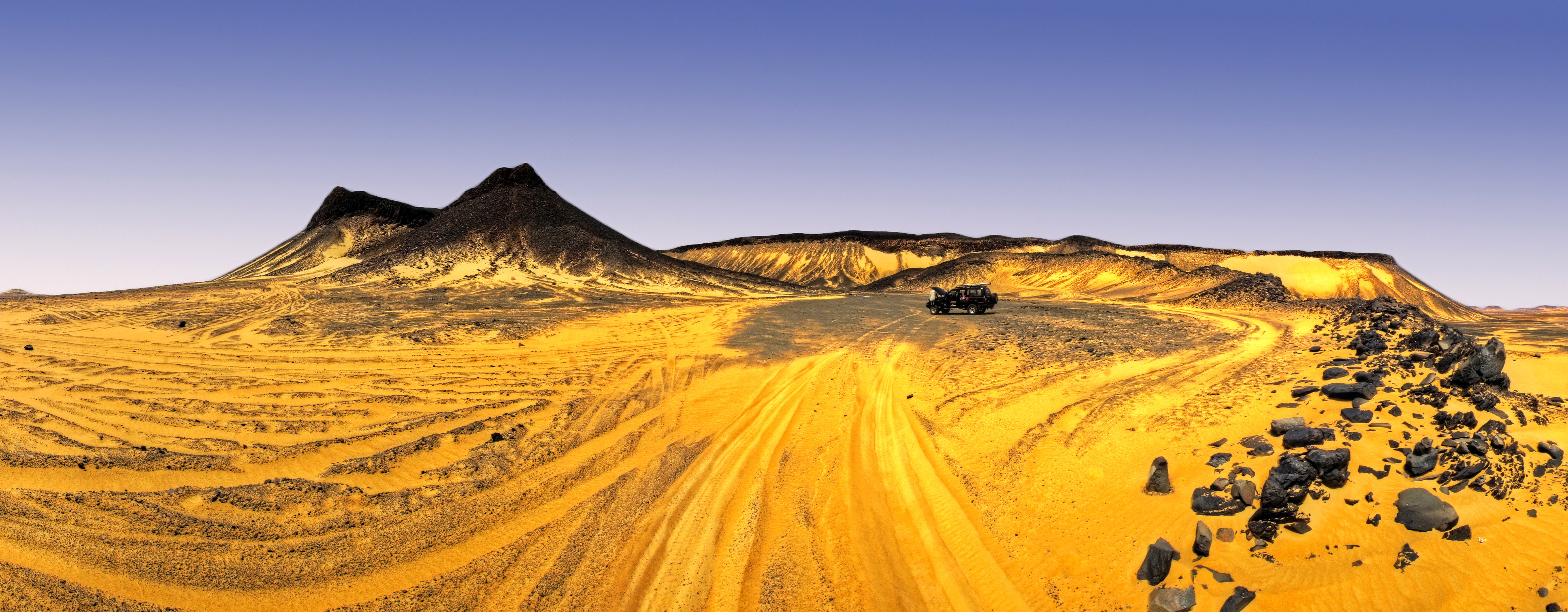 The Black Dessert
 Black and White Desert Egypt