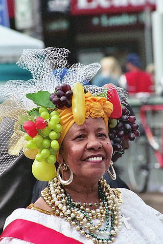 The Fruitcake Lady
 016 9 The Fruit Lady Smiles 9 22 05