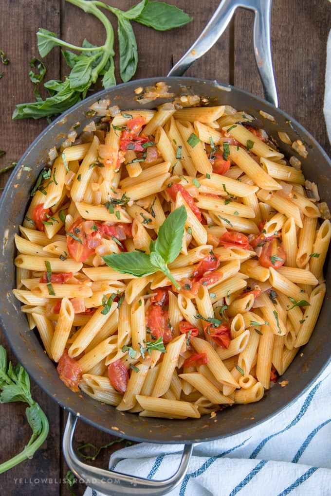 Tomato Basil Pasta
 Tomato Basil Pasta