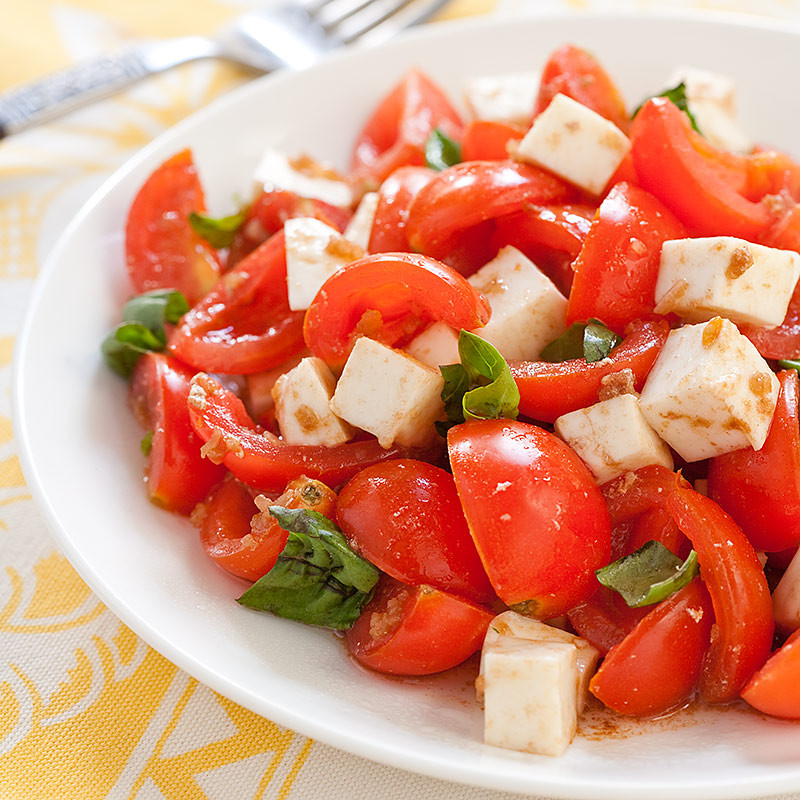 Tomato Caprese Salad
 Cherry Tomato Caprese Salad