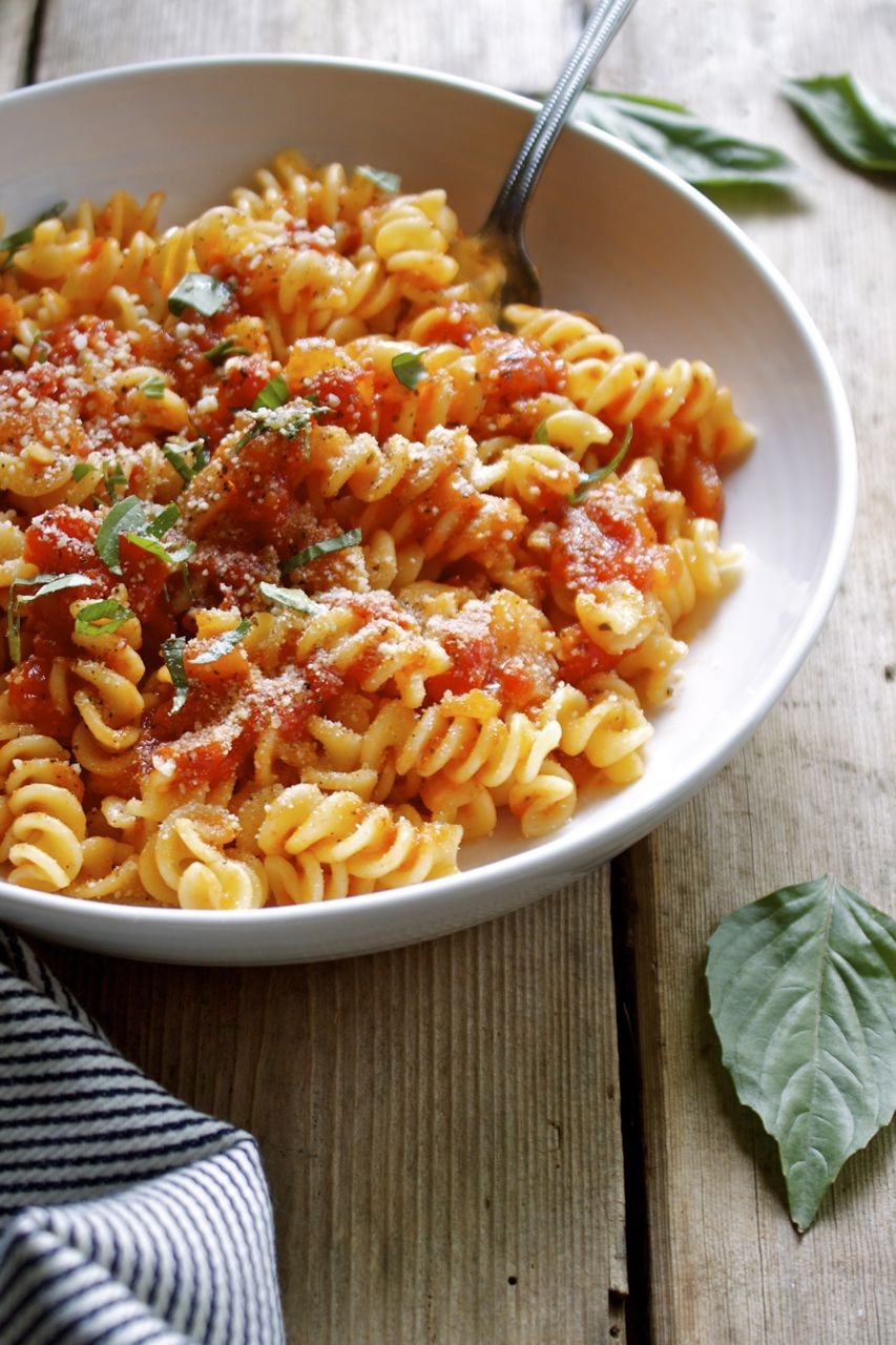 Tomato Pasta Sauce
 Classic Tomato Pasta Sauce in pursuit of more