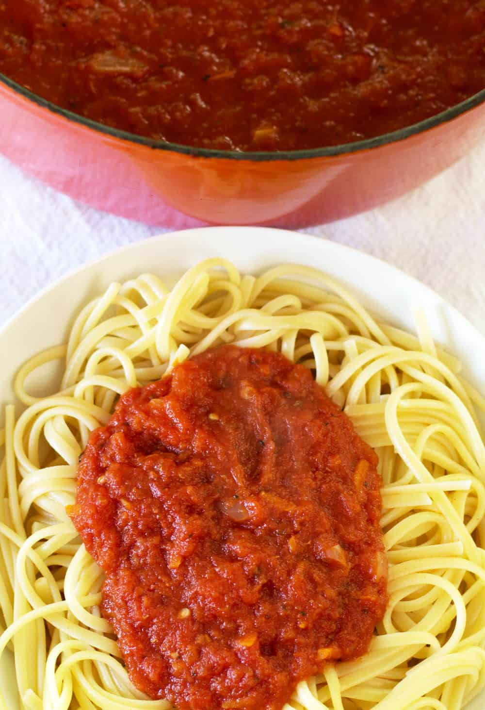 Tomato Pasta Sauce
 simple canned tomato pasta sauce