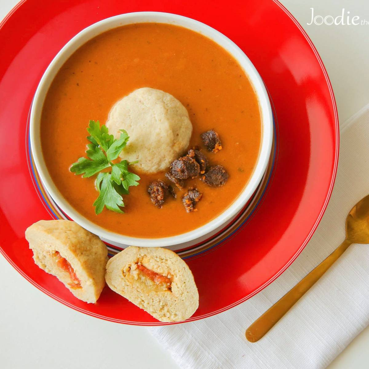 Tomato Soup From Tomato Paste
 Tomato Soup with Tomato and Garlic Matzo Balls