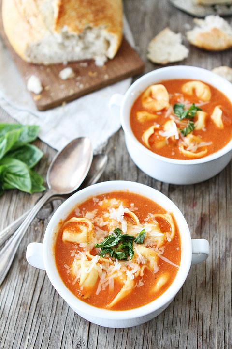 Tomato Tortellini Soup
 Creamy Tomato Tortellini Soup