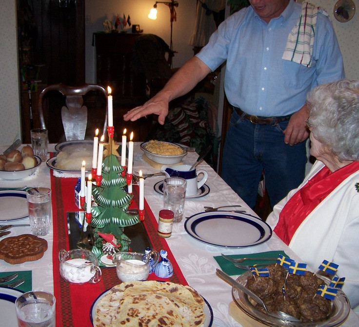 Traditional American Christmas Dinner
 Pin by Bertha Phillips on Christmas Traditions Around The