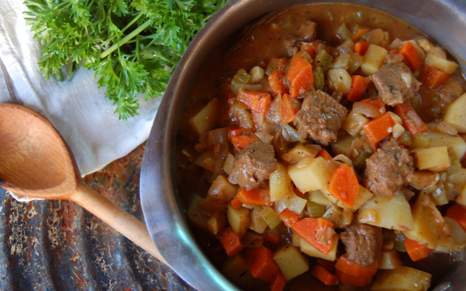 Traditional Beef Stew Recipe
 Traditional Beef Stew Recipe [Vegan] e Green