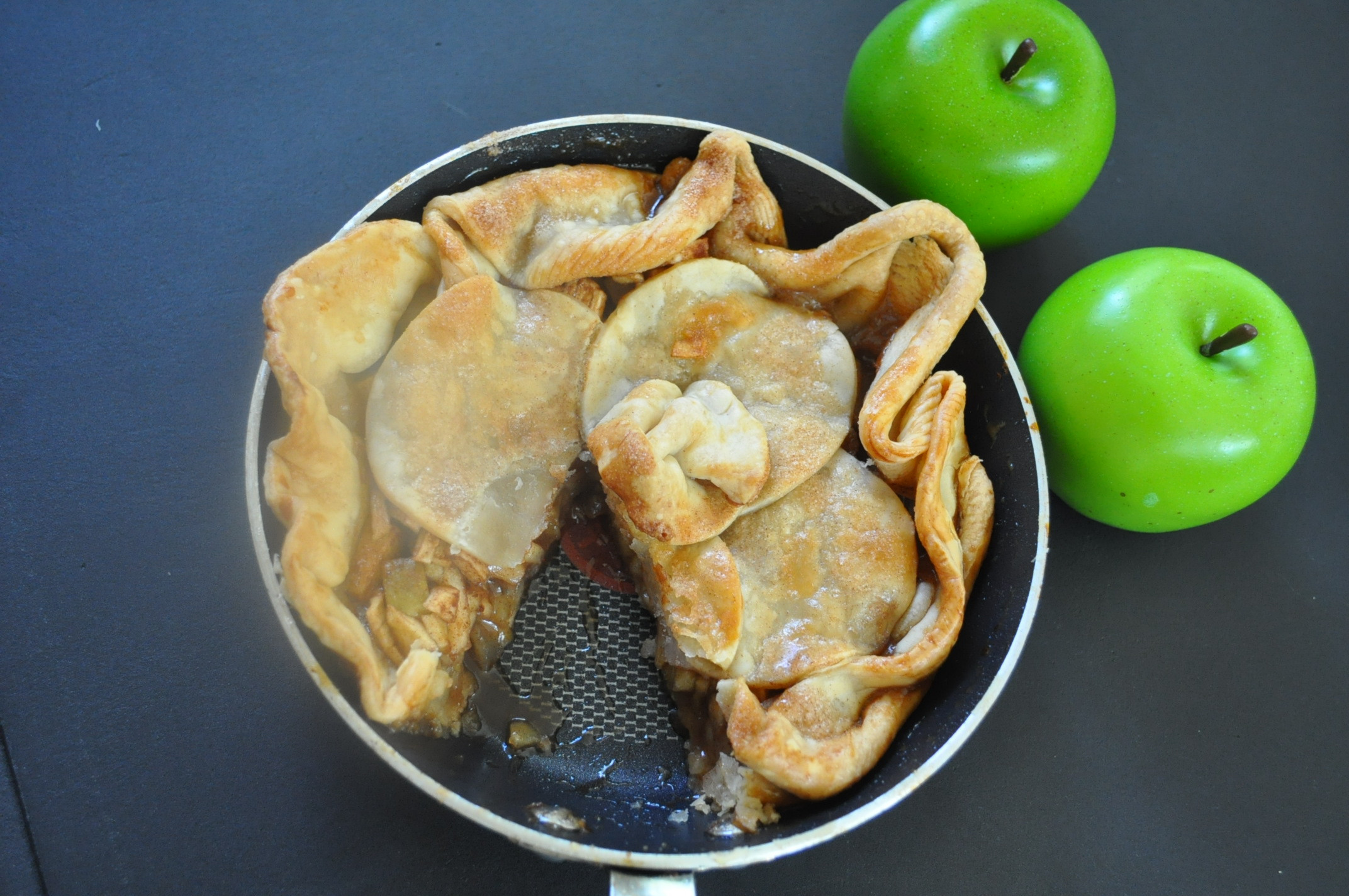 Trisha Yearwood Skillet Apple Pie
 Skillet Apple Pie A Recipe from Trisha Yearwood
