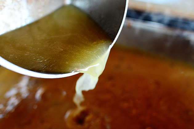 Turkey Neck Gravy
 how to make turkey gravy from giblets and neck