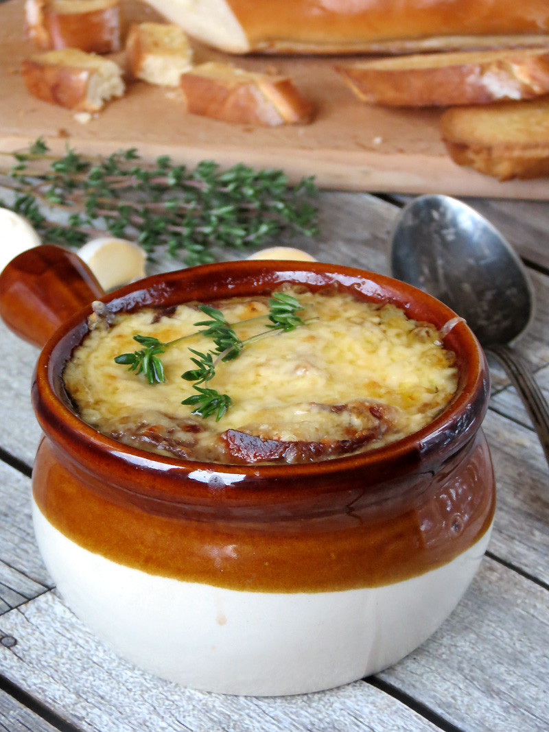 Tyler Florence French Onion Soup
 Cheesy French ion Soup Yummy Addiction