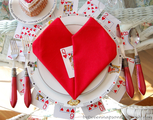Valentine'S Day Dinner
 Valentine 039 s Day Table Setting Tablescape With A Heart