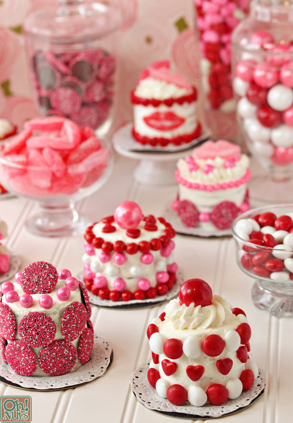 Valentines Day Cakes
 Easy Valentine’s Day Mini Cakes