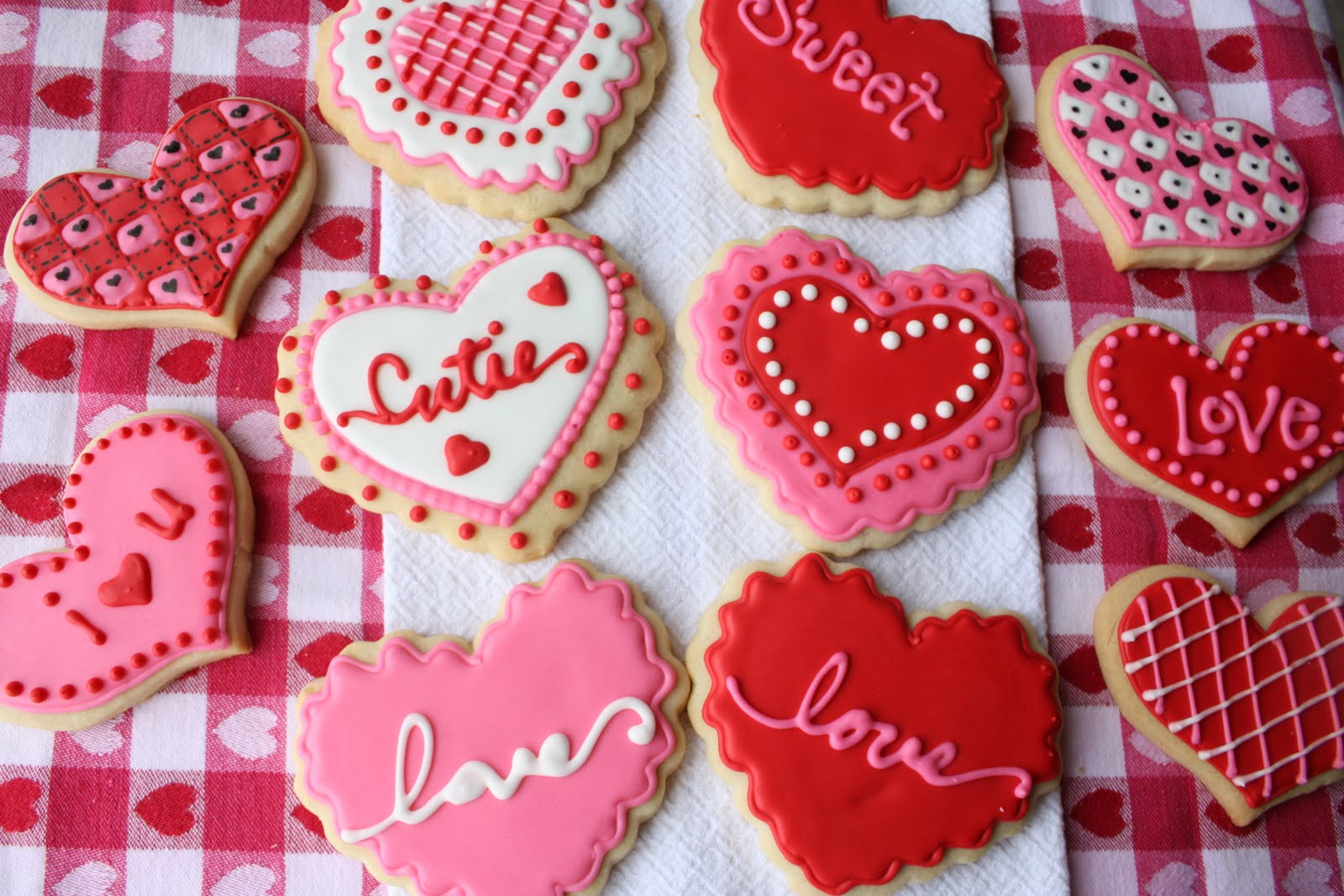 Valentines Day Cookies
 It s Written on the Wall Let s Learn How to Decorate