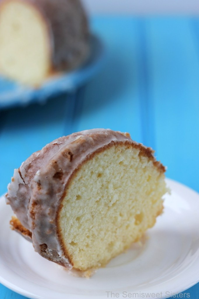 Vanilla Cake Recipe With Oil
 Vanilla Bundt Cake Recipe Made With Oil