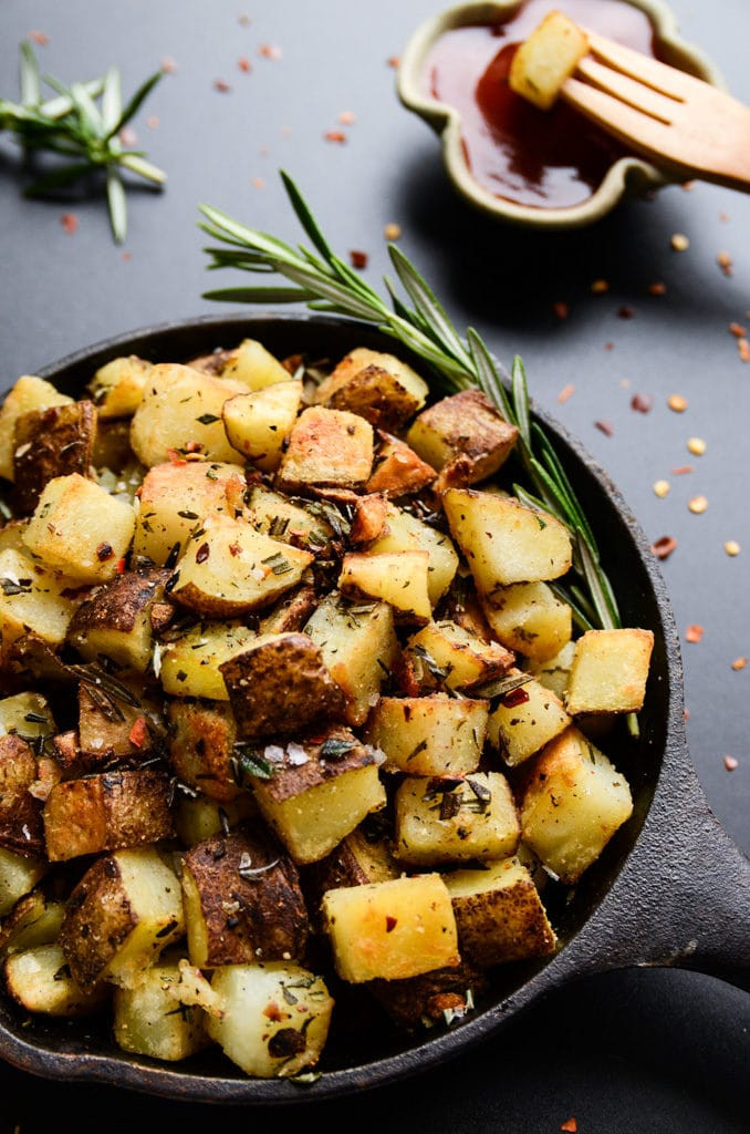 Vegan Breakfast Potatoes
 Crispy Vegan Breakfast Potatoes with Garlic Herb Oil