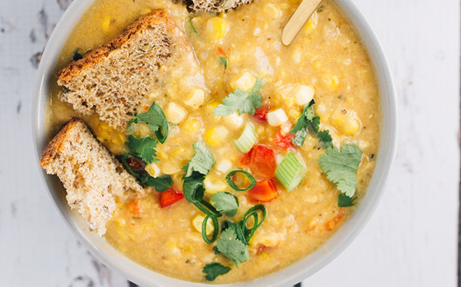 Vegan Corn Chowder
 Creamy and Smoky Corn Chowder [Vegan] e Green Planet