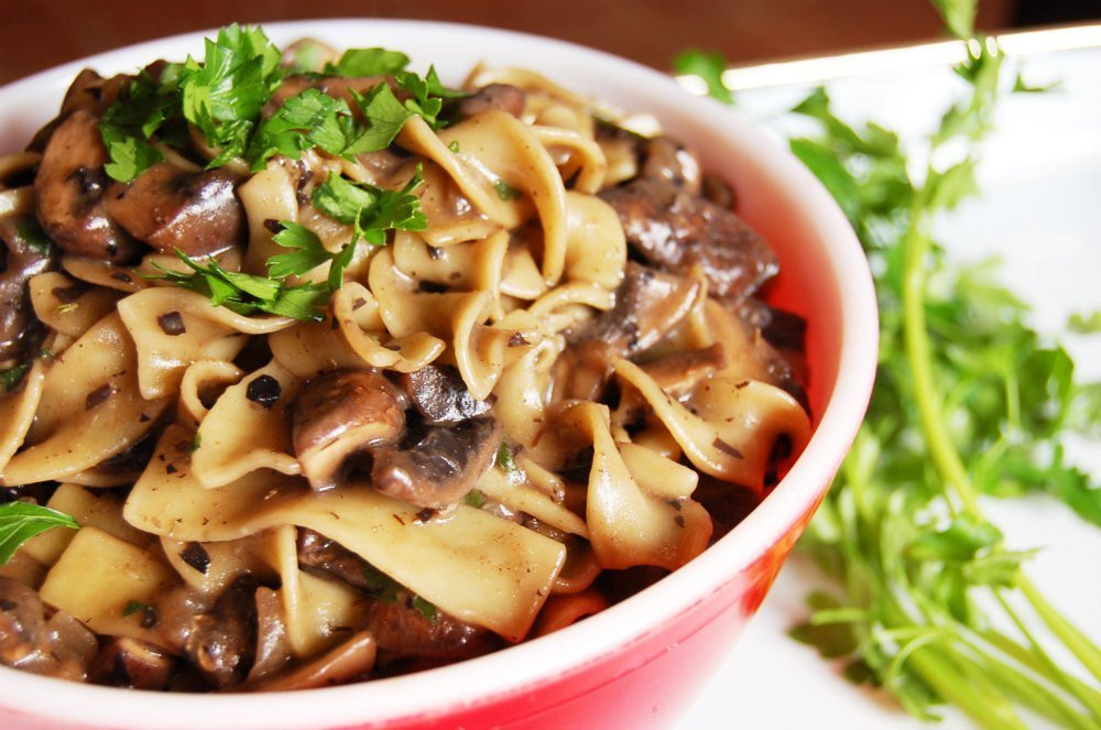 Vegan Dinner Recipes
 Mushroom Stroganoff [Vegan] e Green Planet