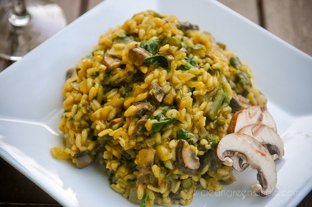 Vegan Mushroom Risotto
 Mushroom and Asparagus Risotto [Vegan] e Green Planet