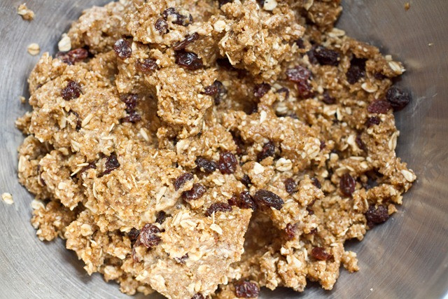 Vegan Oatmeal Raisin Cookies
 The Ultimate Vegan Oatmeal Raisin Cookie — Oh She Glows