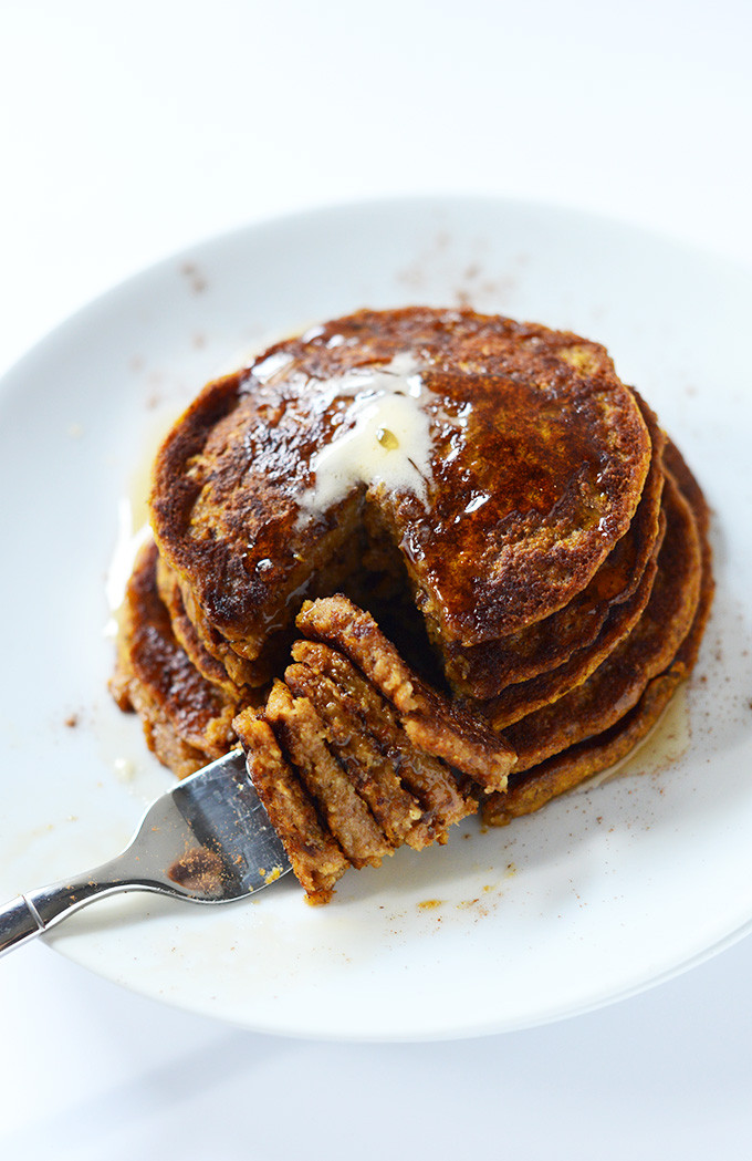 Vegan Pumpkin Pancakes
 via Vegan Pumpkin Pancakes Minimalist Baker Recipes