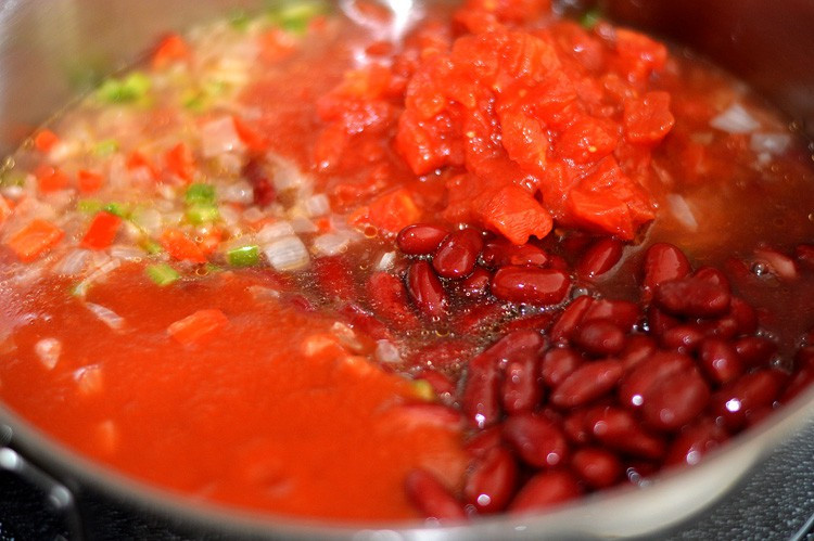 Vegan Red Beans And Rice
 Meatless Monday Vegan Red Beans and Rice TheVegLife