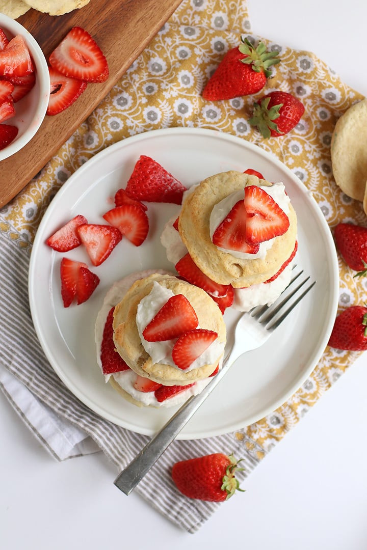 Vegan Strawberry Shortcake
 Vegan Strawberry Shortcake