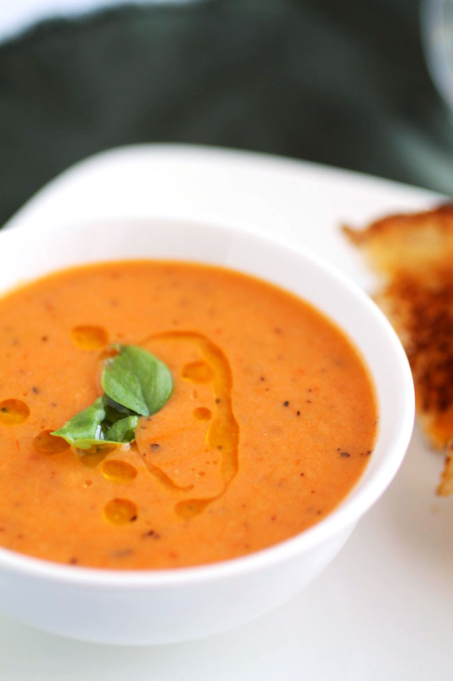 Vegan Tomato Soup
 Vegan Roasted Tomato Soup