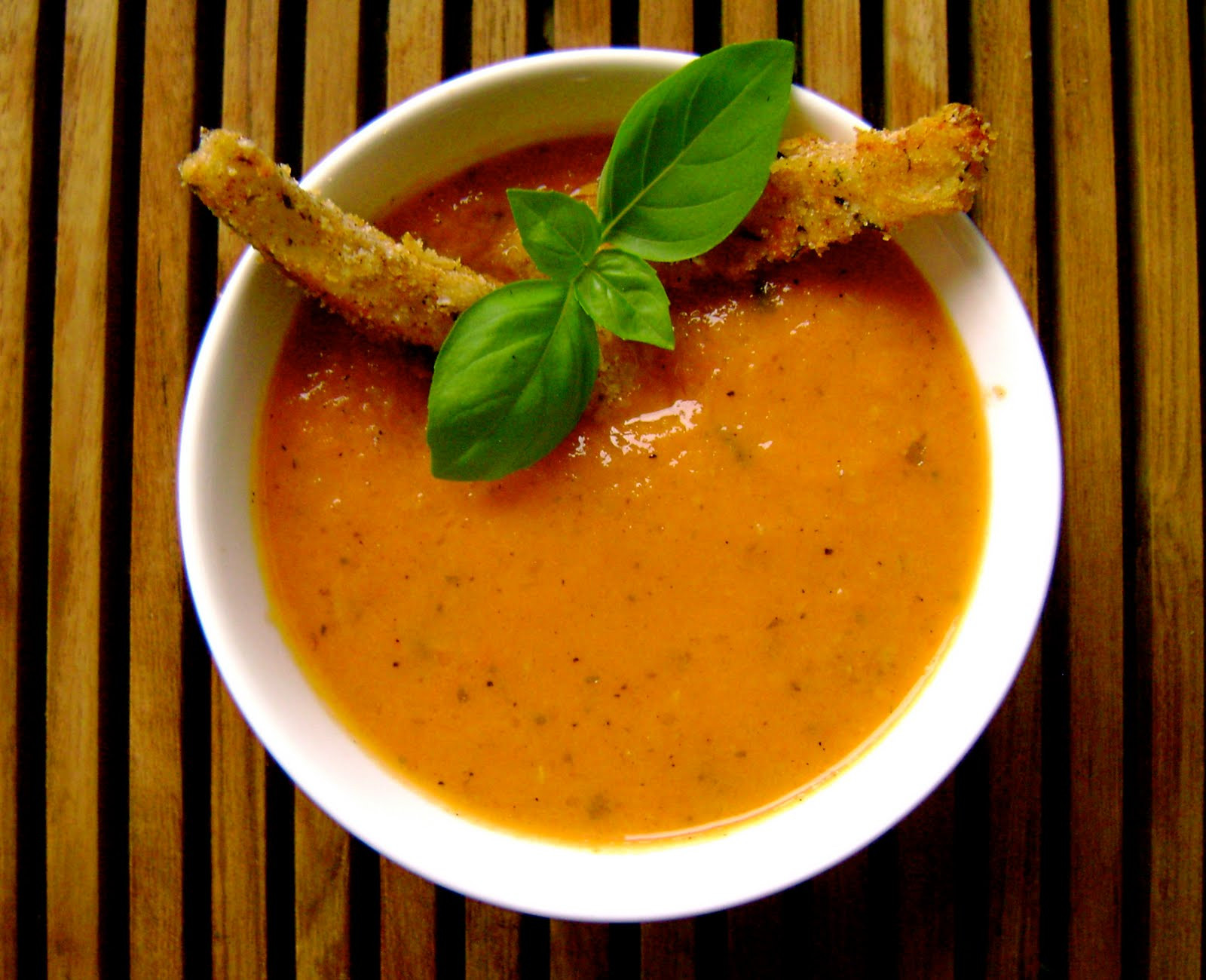 Vegan Tomato Soup
 today i ate creamy vegan tomato soup with zucchini fries