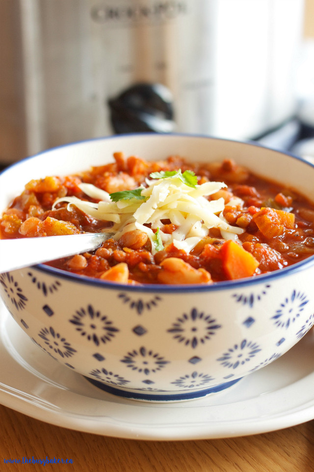 Vegetarian Chili Recipe Crock Pot
 Crock Pot Ve arian Chili Slow Cooker The Busy Baker