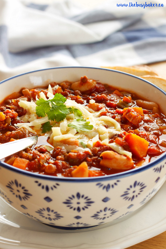 Vegetarian Chili Recipe Crock Pot
 Crock Pot Ve arian Chili Slow Cooker The Busy Baker