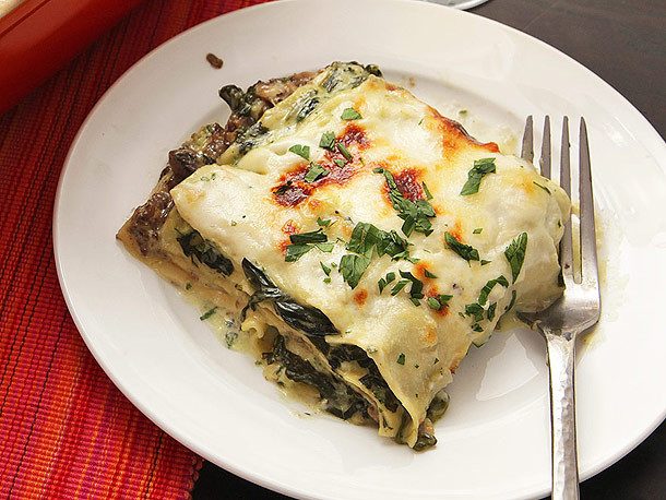 Vegetarian Lasagna Spinach
 Ultra Creamy Spinach and Mushroom Lasagna