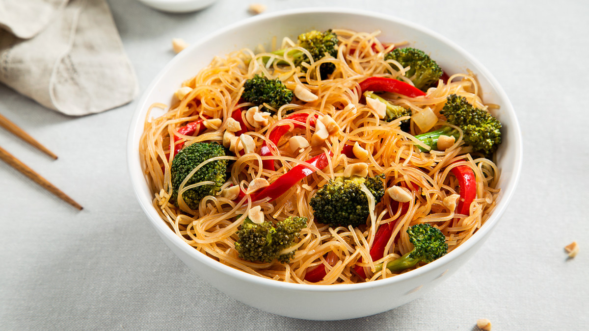 Vegetarian Rice Noodles Recipe
 rice noodle ingre nts