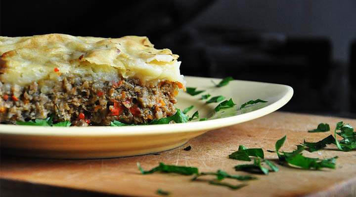 Vegetarian Shepherds Pie
 Ve arian Mushroom Shepherd s Pie