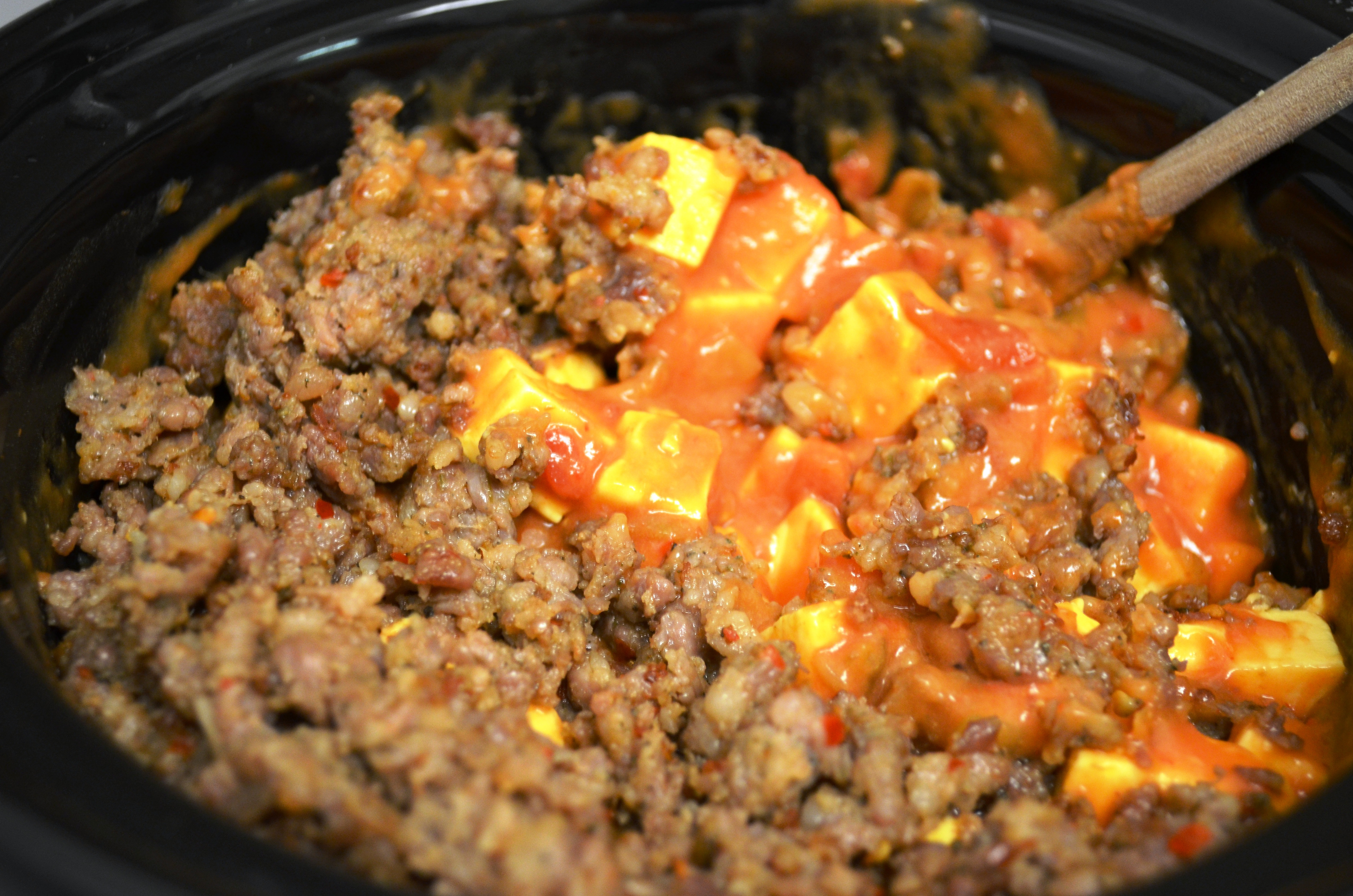 Velveeta Cheese Dip With Ground Beef
 velveeta nacho cheese dip with ground beef