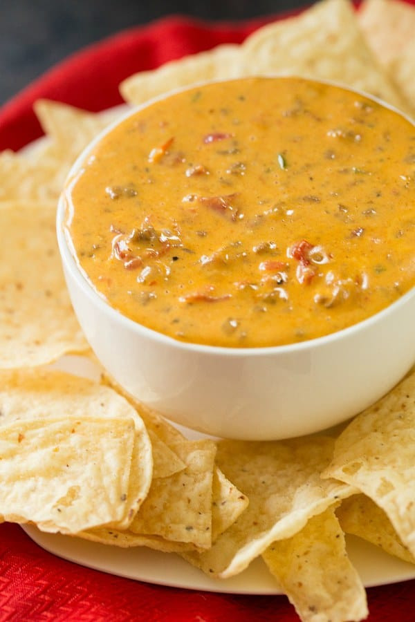 Velveeta Cheese Dip With Ground Beef
 velveeta queso dip with ground beef and rotel