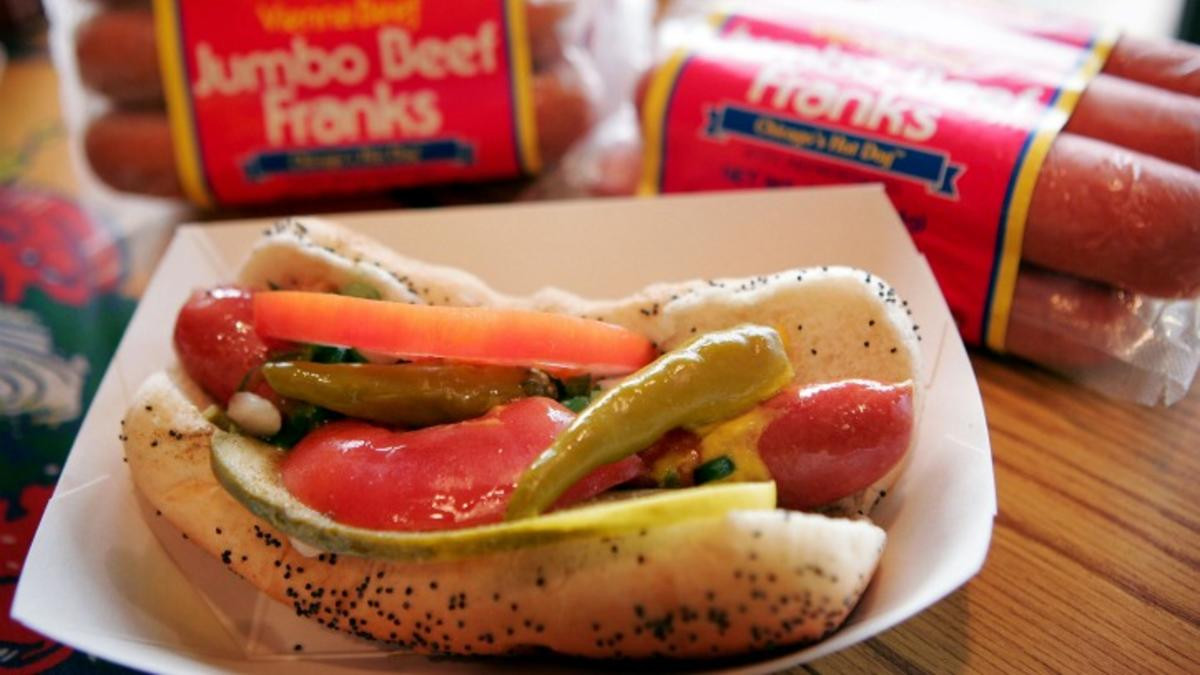 Vienna Beef Hot Dogs
 Vienna Beef Eyes Move From Bucktown To Bridgeport NBC