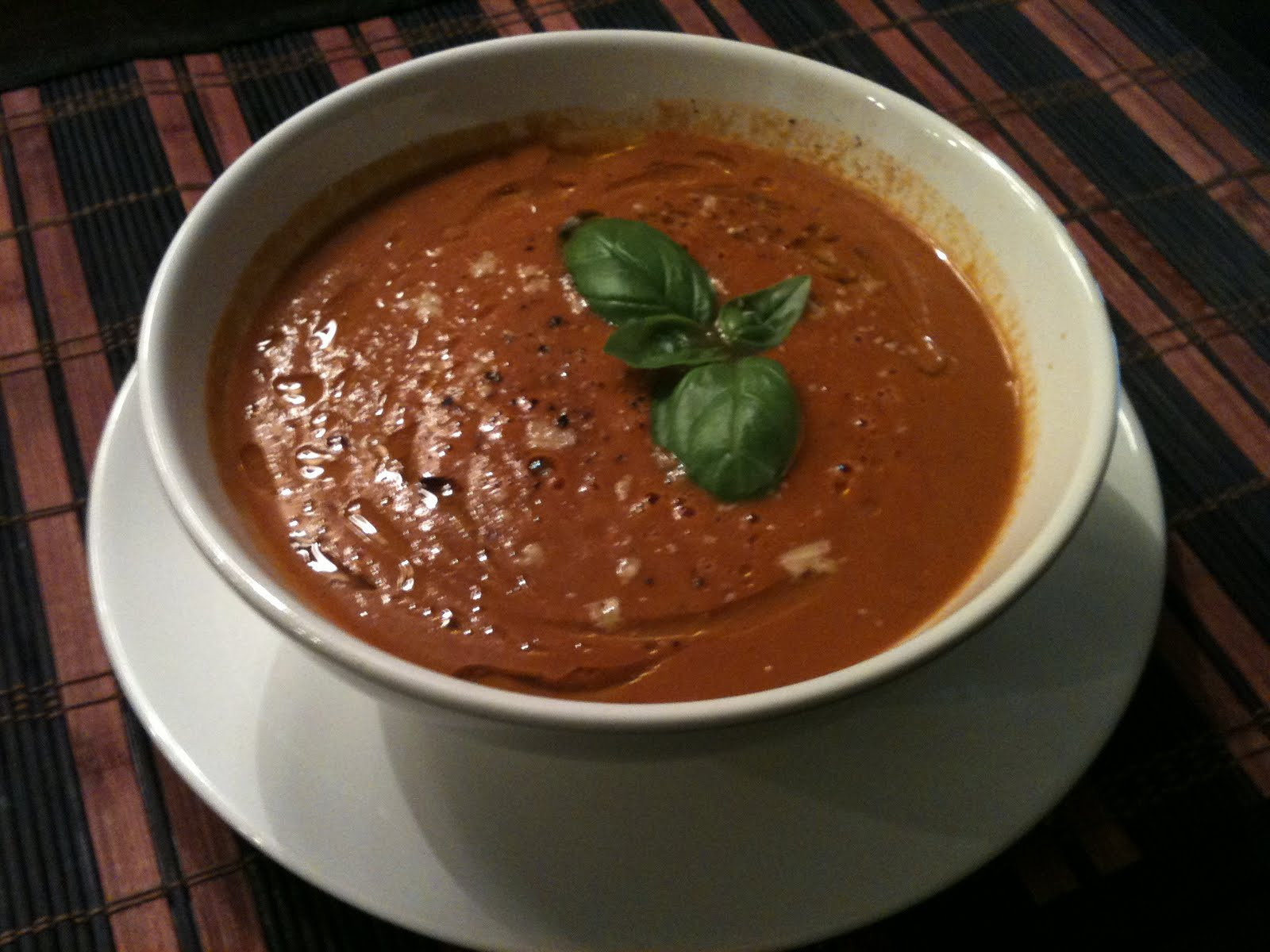 Vitamix Tomato Soup
 Mom on the RUN Tomato Basil Soup VitaMix