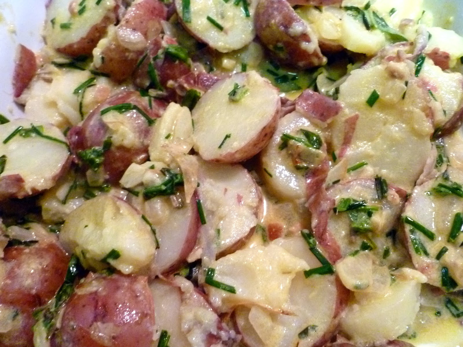 Warm Potato Salad
 Lindaraxa Grilled Beer Bratwust And Warm Potato Salad