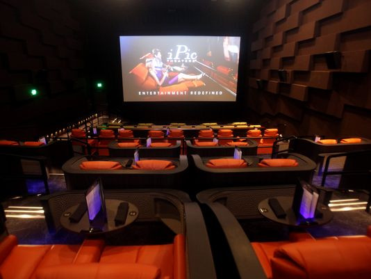 Westchester Dinner Theatre
 Luxury movie theater to open in Dobbs Ferry