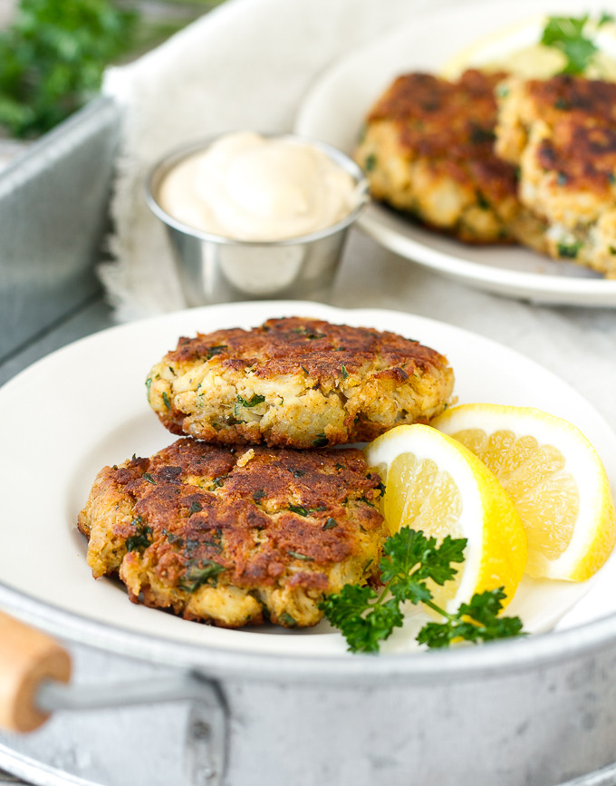 What Goes With Crab Cakes
 Low Carb Crab Cakes with Mustard Sauce I m Bored Let s