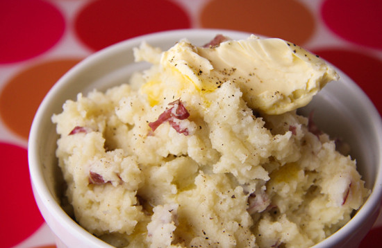 What Goes With Mashed Potatoes
 what main dish goes with mashed potatoes